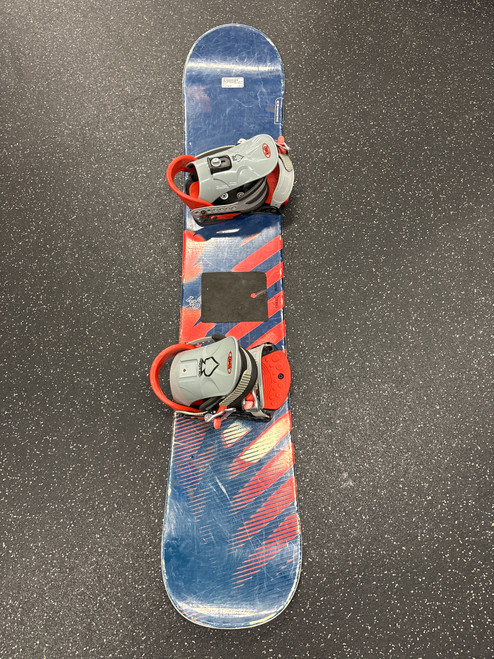 Vist Large View of Product Image Which is Used Salomon SNOWBOARD Boys Board/Binding Navy Blue 140 cm