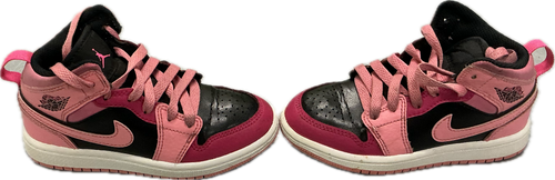 Vist Large View of Product Image Which is Used Jordan Basketball Shoes Y Black And Pink Youth 11.0