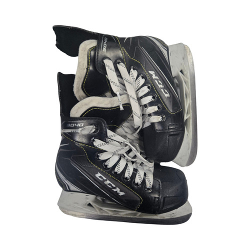 Vist Large View of Product Image Which is Used CCM TACKS 9040 SKATES Youth Hockey Skate Youth 13.0