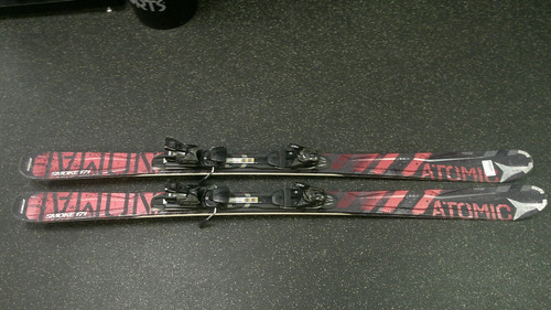 Vist Large View of Product Image Which is Used Atomic SMOKE 171 Mens DH Ski/Binding Black 171 cm