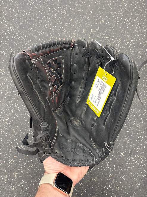 Vist Large View of Product Image Which is Used Wilson A360 BB/SB Glove RH Throw Black 14"