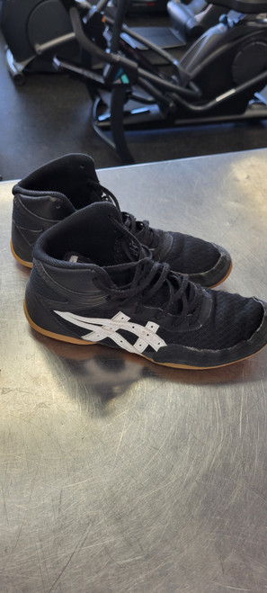 Vist Large View of Product Image Which is Used Asics Wrestling Shoes Black Senior 7.5