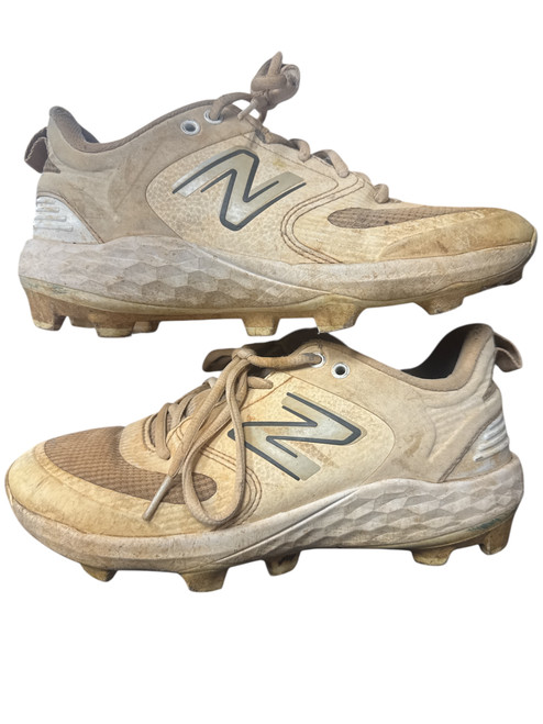 Vist Large View of Product Image Which is Used New Balance BASEBALL CLEATS BB/SB Cleats White Senior 8
