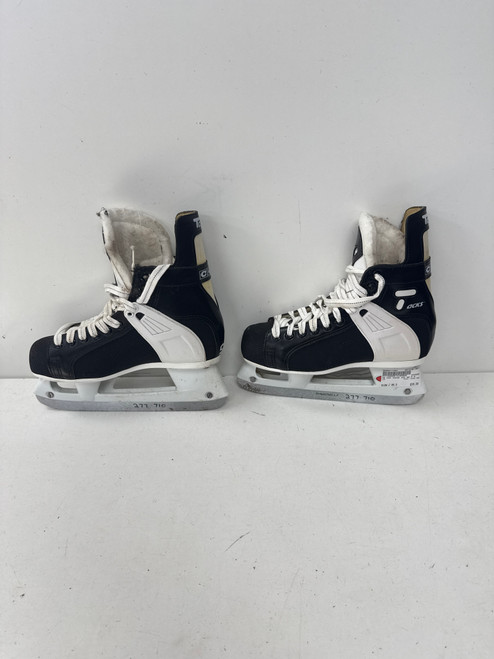 Vist Large View of Product Image Which is Used CCM TACKS 352 Junior Hockey Skate Junior 05.5