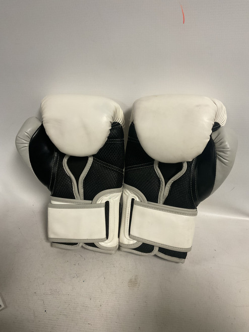 Vist Large View of Product Image Which is Used Everlast POWERLOCK Boxing Gloves White Senior