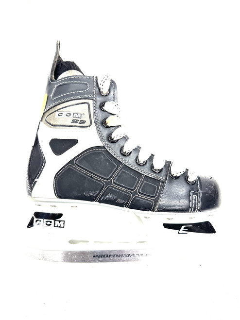 Vist Large View of Product Image Which is Used CCM 92 Junior Hockey Skate Junior 03