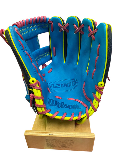 Vist Large View of Product Image Which is New A2000 SS 11.5 1786