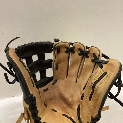 Vist Large View of Product Image Which is Used Louisville Slugger PF14-CR1151 BB/SB Glove RH Throw Tan 13"