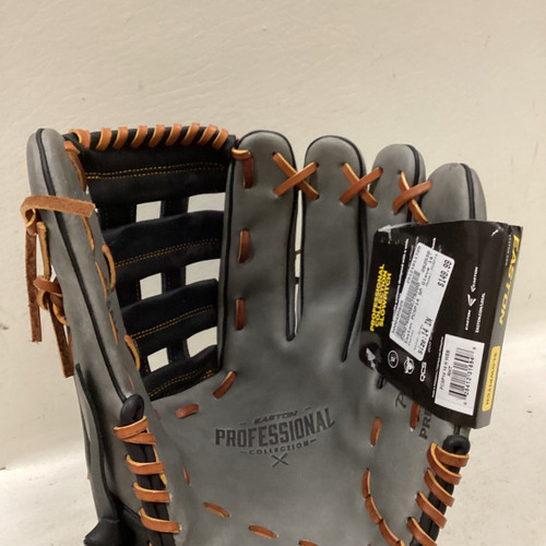 Vist Large View of Product Image Which is Used Easton PCSP14 RH Throw Fastpitch Gloves Grey 14"
