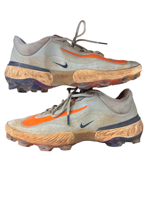 Vist Large View of Product Image Which is Used Nike AIR BB/SB Cleats White Senior 10