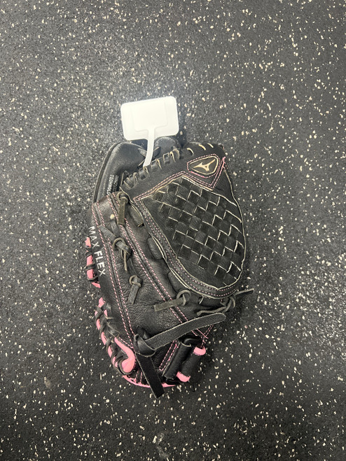 Vist Large View of Product Image Which is Used Mizuno GPP1106 BB/SB Glove LH Throw Black 11"