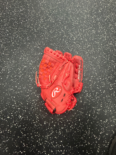Vist Large View of Product Image Which is Used Rawlings H105S BB/SB Glove RH Throw Red 10 1/2"