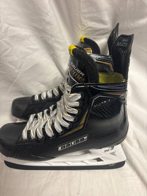 Vist Large View of Product Image Which is Used Bauer SUPREME MATRIX Intermediate Hockey Skate Intermediate 6.5