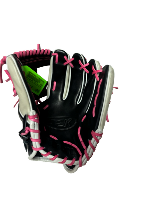 Vist Large View of Product Image Which is Used Wilson A2K 1724 PRO-STOCK SELECT GOTM JUNE 2024 Baseball Glove RH Throw Grey 11 3/4" - Like New