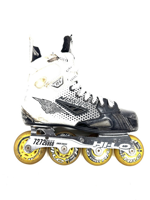 Vist Large View of Product Image Which is Used Mission Roller Hockey Skates White Senior 5