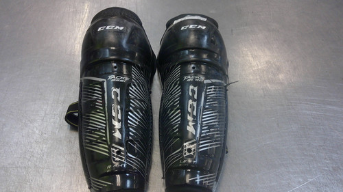 Vist Large View of Product Image Which is Used CCM TACKS 9550 Junior Shin Guards Black 10"