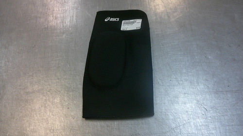 Vist Large View of Product Image Which is Used Asics Knee Pads Black LG