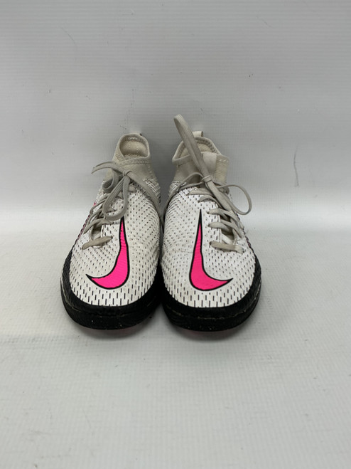 Vist Large View of Product Image Which is Used Nike Soccer Indoor Shoes Pink And White Junior 01.5