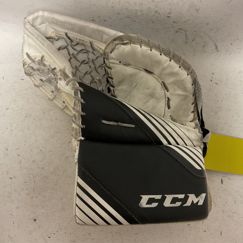 Vist Large View of Product Image Which is Used CCM YT FLEX II Youth Goalie Catcher White