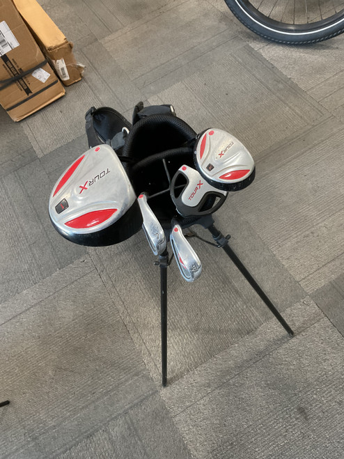 Vist Large View of Product Image Which is Used TOUR X LH 6PC SET Jr Club Set RH 6 Piece