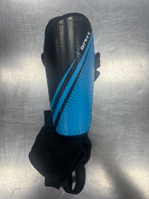 Vist Large View of Product Image Which is Used Soccer Shin Guards Junior Black SM