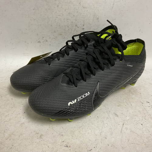 Vist Large View of Product Image Which is Used Nike DJ5167-001 Soccer Cleats Black Senior 8.5