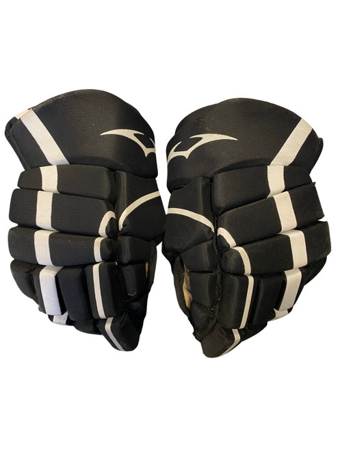 Vist Large View of Product Image Which is Used Vic CX1 Junior Gloves Black 11"