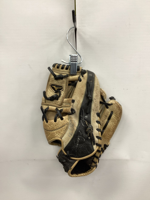 Vist Large View of Product Image Which is Used Mizuno CHIPPER 10 BB/SB Glove RH Throw Tan 11 1/2"