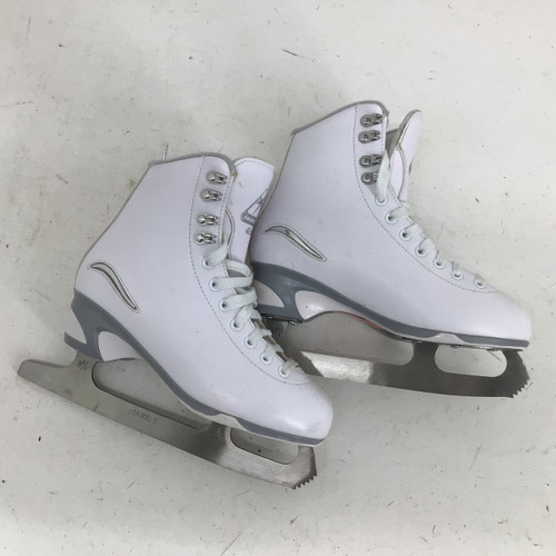 Vist Large View of Product Image Which is Used Jackson 450 WOMENS 5 FIGURE SKATES WomensFigure Skate White Senior 5
