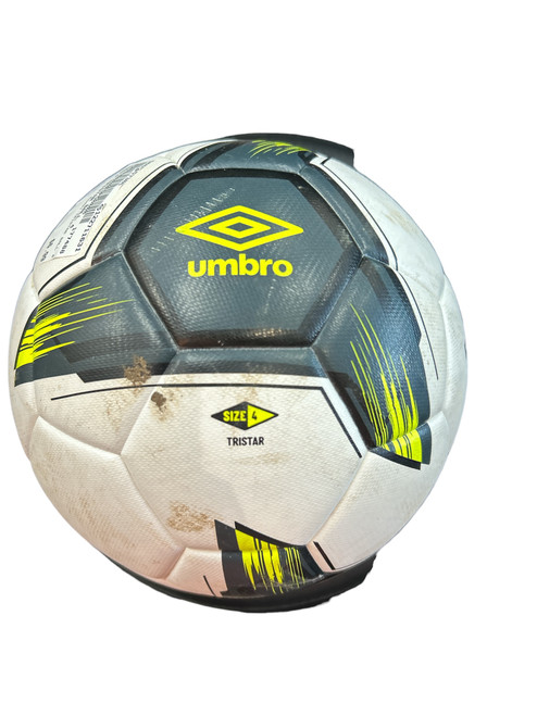Vist Large View of Product Image Which is Used Umbro TRISTAR BALL 4 All Size Soccer Ball White 4