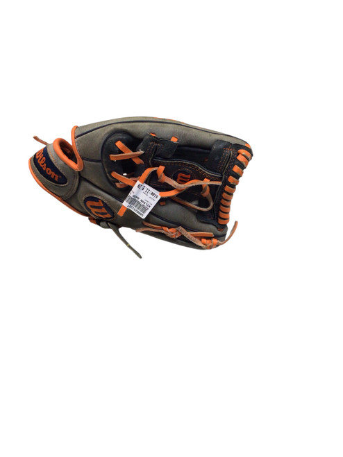 Vist Large View of Product Image Which is Used Wilson A450 A04RB8167 BB/SB Glove RH Throw Grey 11 1/2"