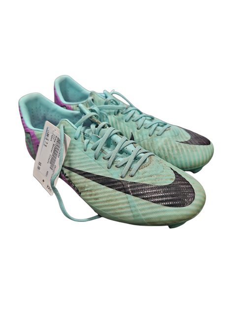 Vist Large View of Product Image Which is Used Nike Soccer Cleats None Senior 7.5