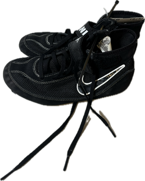 Vist Large View of Product Image Which is Used Nike Wrestling Shoes Black Junior 03.5
