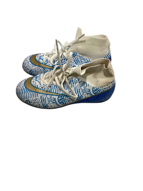 Vist Large View of Product Image Which is Used Nike Soccer Cleats White Junior 01