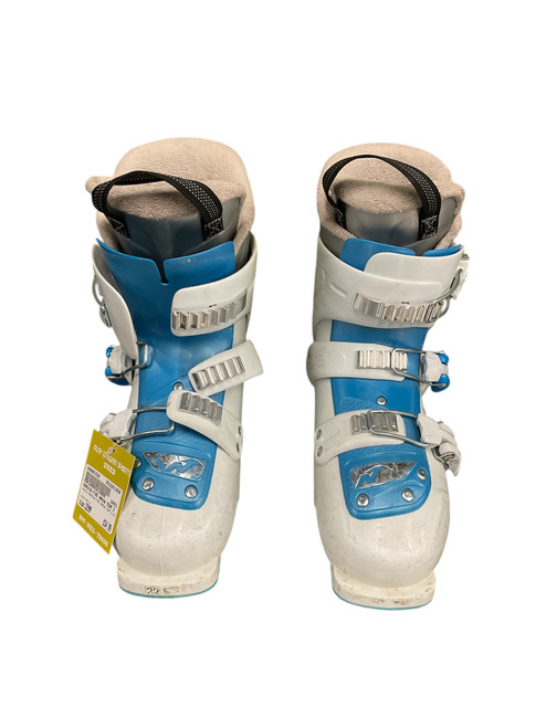 Vist Large View of Product Image Which is Used Nordica NORDICA FIRE ARROW TEAM 3 SZ 22.5 Girls DH Ski Boot White 225 MP - J04.5 - W5.5
