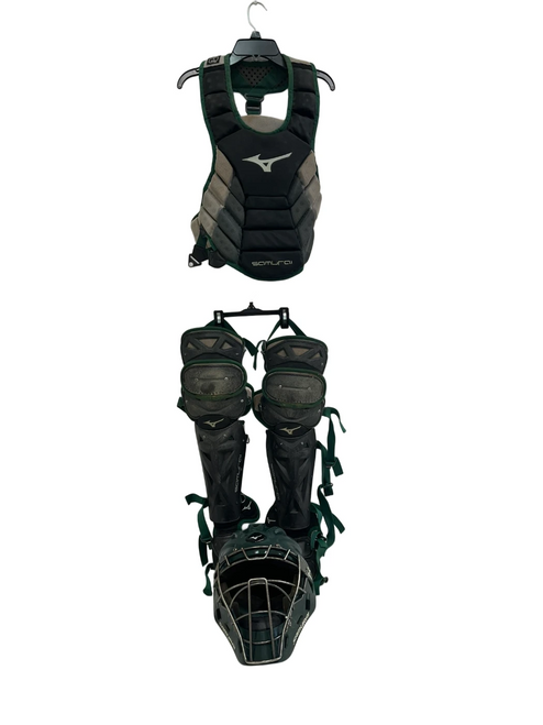 Vist Large View of Product Image Which is Used Mizuno Samurai 9-12 Catchers Set