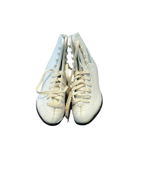 Vist Large View of Product Image Which is Used FIGURE SKATES Girls Figure Skate White Junior 02