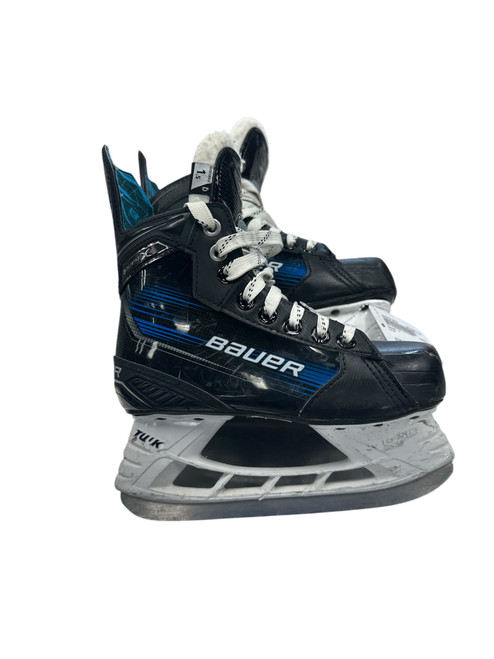 Vist Large View of Product Image Which is Used Bauer X Junior Hockey Skate Junior 01.5