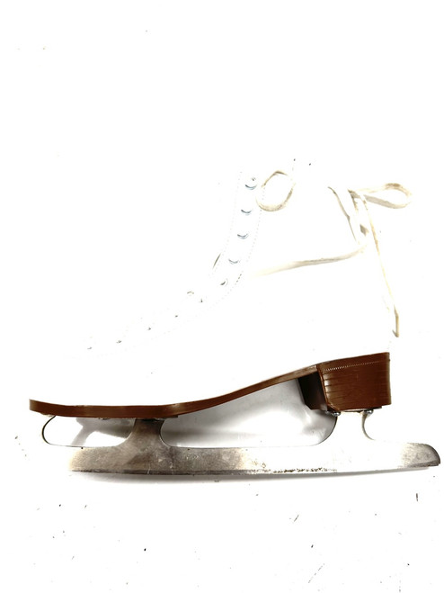 Vist Large View of Product Image Which is Used DBX WomensFigure Skate White Senior 8