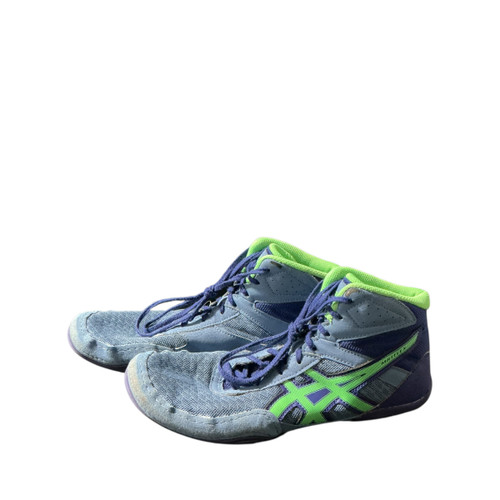 Vist Large View of Product Image Which is Used Asics Wrestling Shoes Royal Blue Senior 9