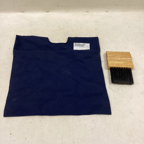 Vist Large View of Product Image Which is Used UMP BAG AND BRUSH Umpire Accessories