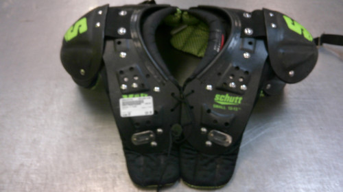 Vist Large View of Product Image Which is Used Schutt Y FLEX FB Shoulder Pads Black SM