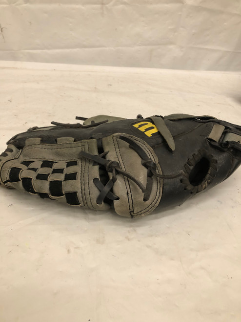 Vist Large View of Product Image Which is Used Wilson A360 BB/SB Glove RH Throw Grey 12 1/2"