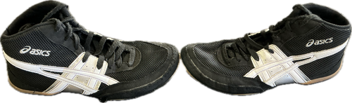 Vist Large View of Product Image Which is Used Asics Wrestling Shoes Black Senior 8.5