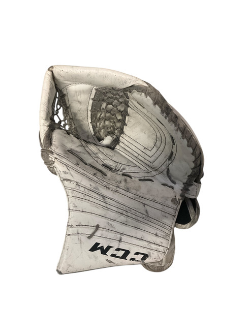 Vist Large View of Product Image Which is Used CCM PREMIER Inter Goalie Catcher None