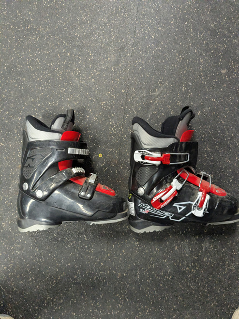 Vist Large View of Product Image Which is Used Nordica FIREARROW TEAM 3 Boys DH Ski Boot None 220 MP - J04 - W05
