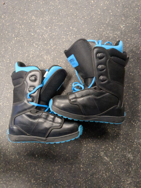 Vist Large View of Product Image Which is Used Capix BOOTS Boys Snowboard Boots Black Junior 05