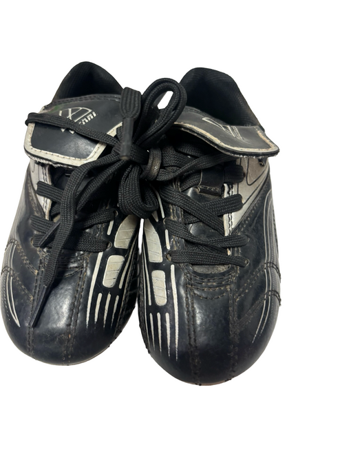 Vist Large View of Product Image Which is Used Vizari STRIKER FG Soccer Cleats Black Youth 08.0