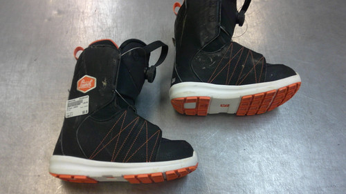 Vist Large View of Product Image Which is Used Salomon LAUNCH Mens Snowboard Boots Black Senior 4