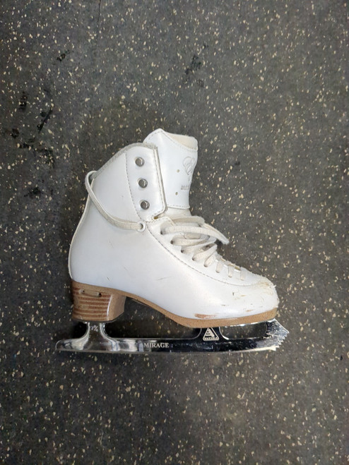 Vist Large View of Product Image Which is Used Jackson ELLE Girls Figure Skate White Junior 01